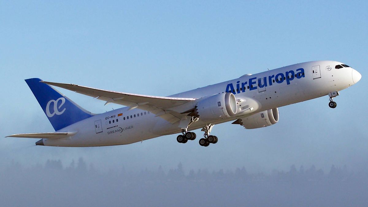 Air Europa passengers injured in turbulence incident: Travel Weekly