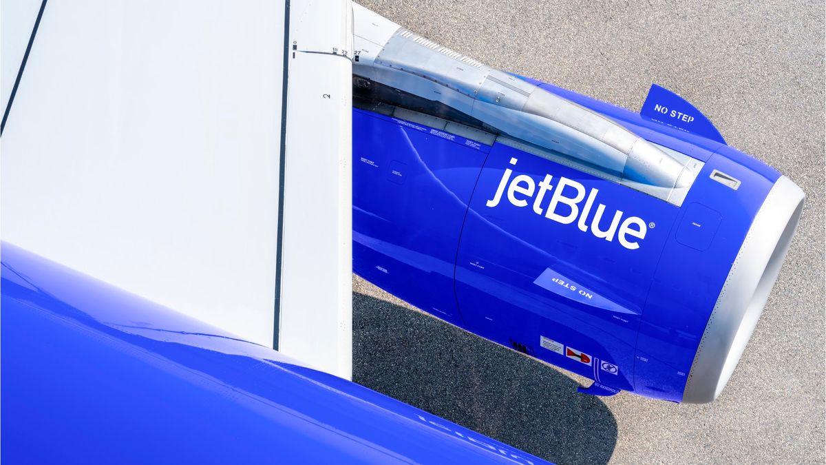 JetBlue will cut back London Gatwick service