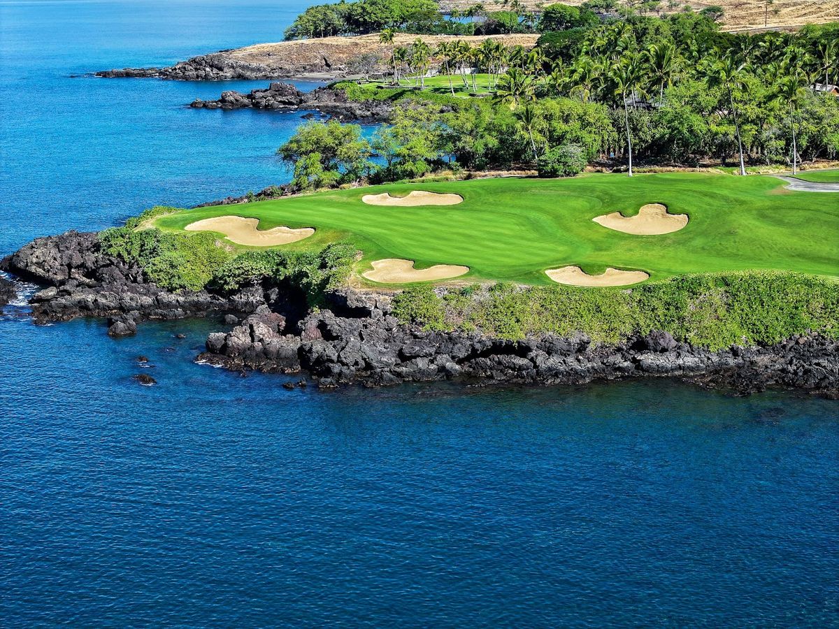 Mauna Kea Beach Hotel’s famed golf course is renovated