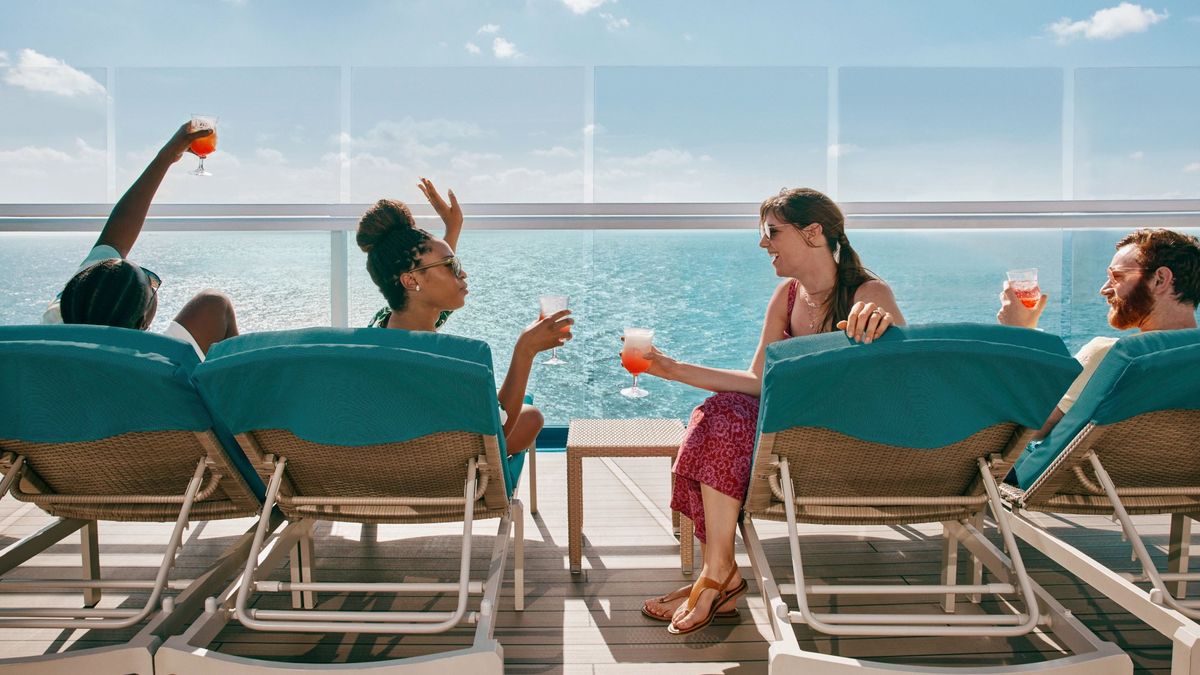 Carnival’s loyalty program members react to new rewards structure: Travel Weekly