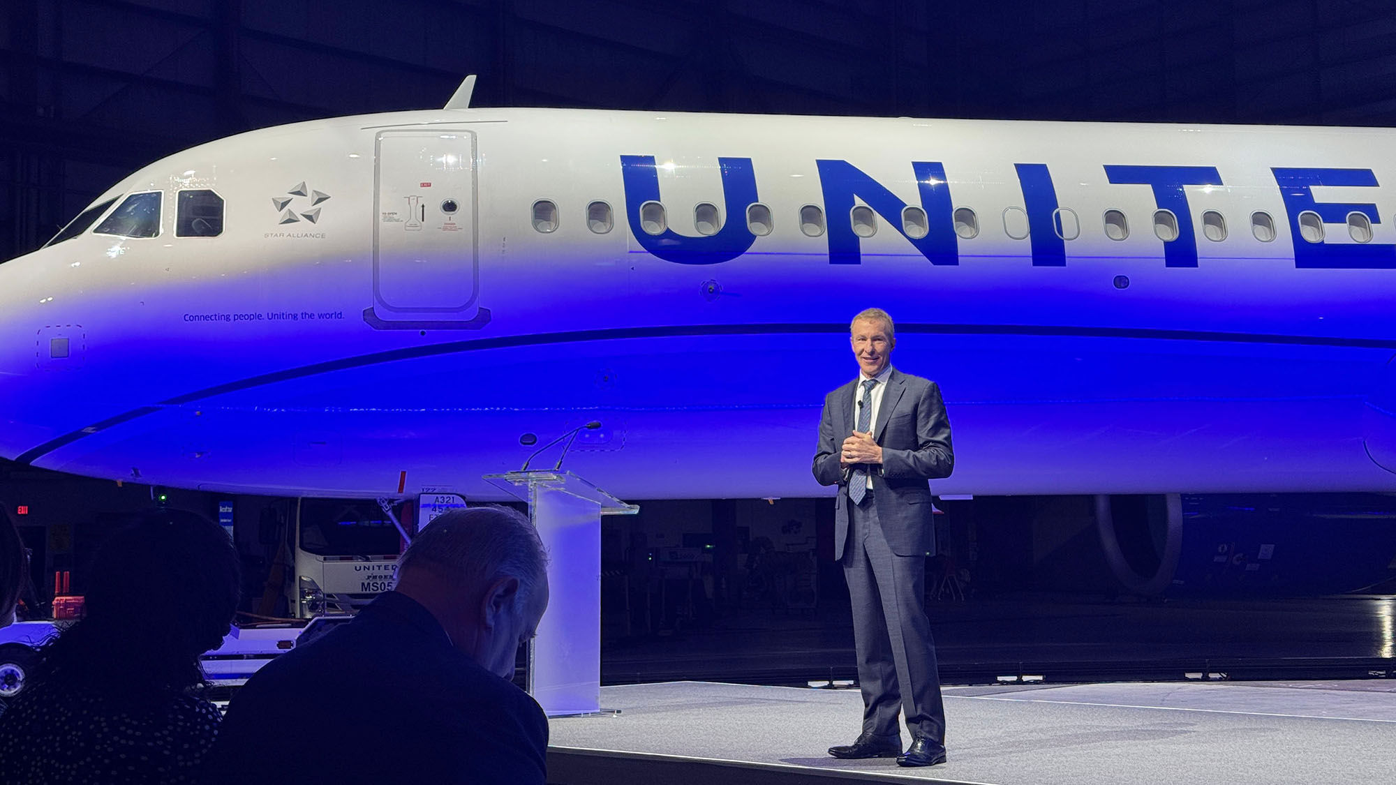 United celebrates operational turnaround at its Newark hub: Travel
