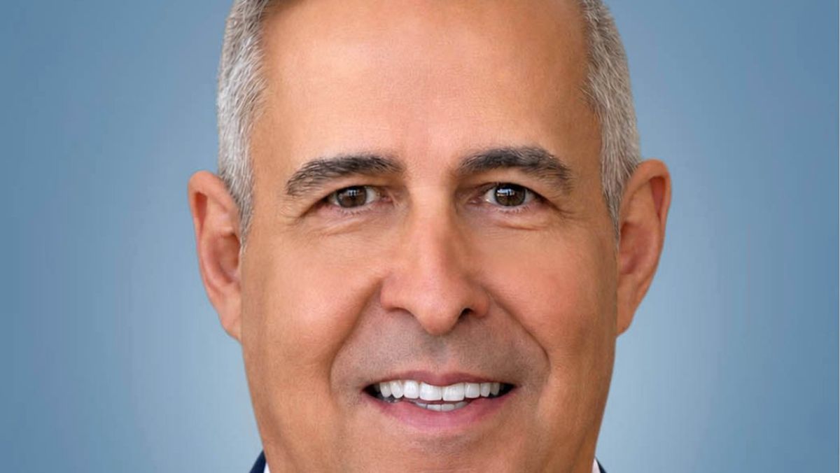 Azamara Cruises hires Alex Pinelo to head sales