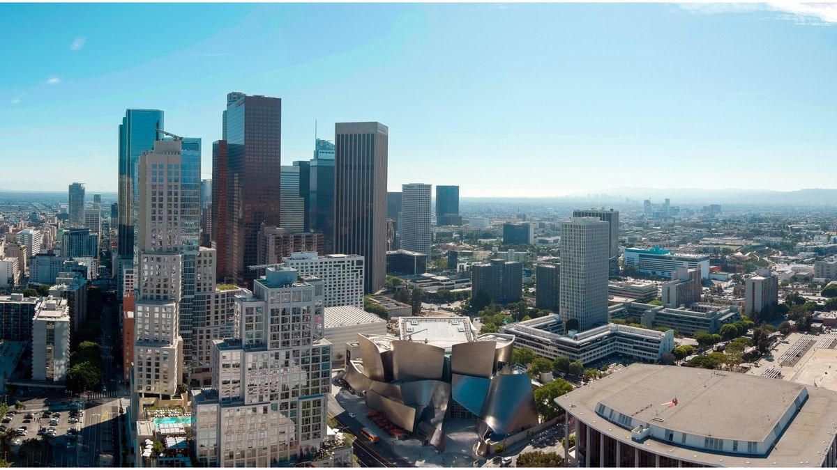 🚨 Immigration protests ripple through Los Angeles — and tourism officials are watching closely. 🧳✈...
