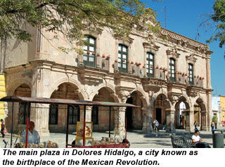 Dolores Hidalgo plaza