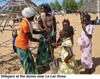 AFR-SenegalVillagers