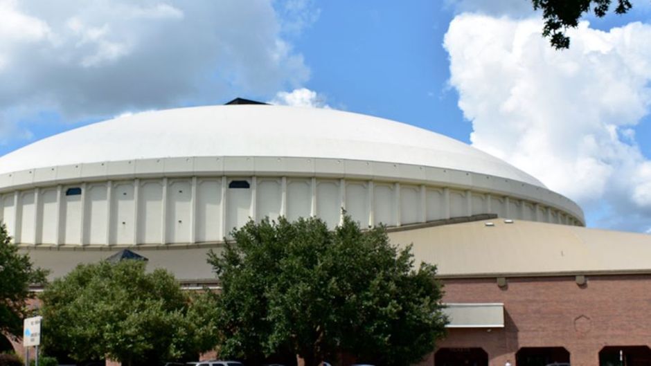 Cajundome Convention Center Exterior