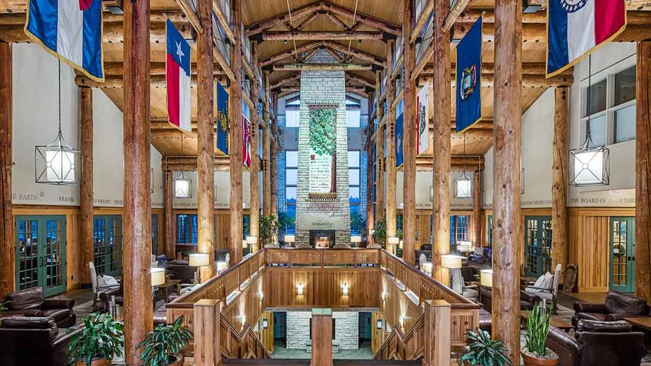 Arbor Day Farm/Lied Lodge & Conference Center Lobby
