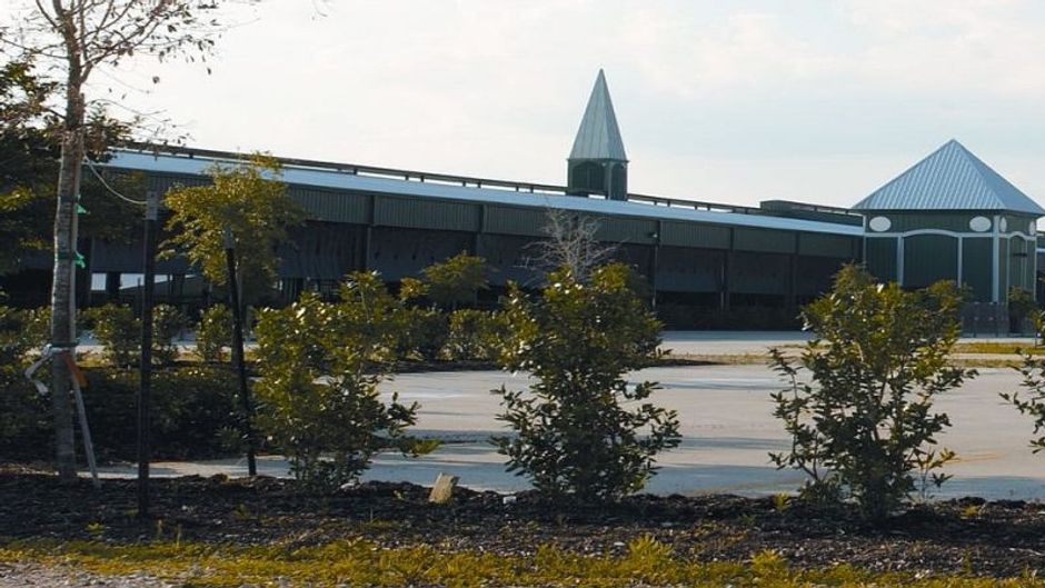 Lamar-Dixon Expo Center Exterior