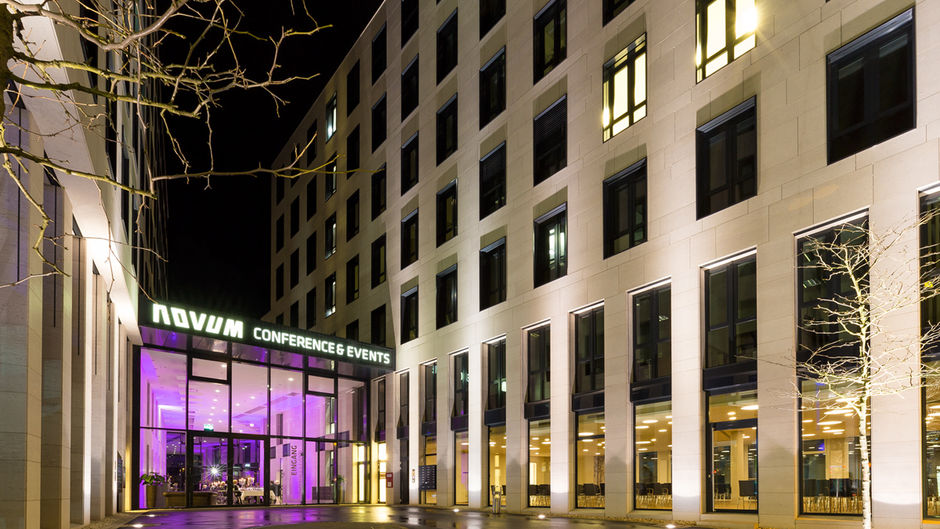 Novum Businesscenter GmbH Exterior