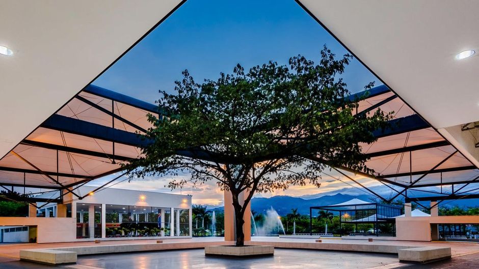 Centro de Eventos Valle del Pacifico Exterior