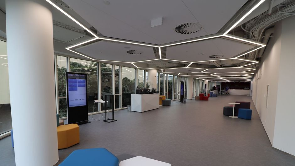Cubex Centre Prague Lobby