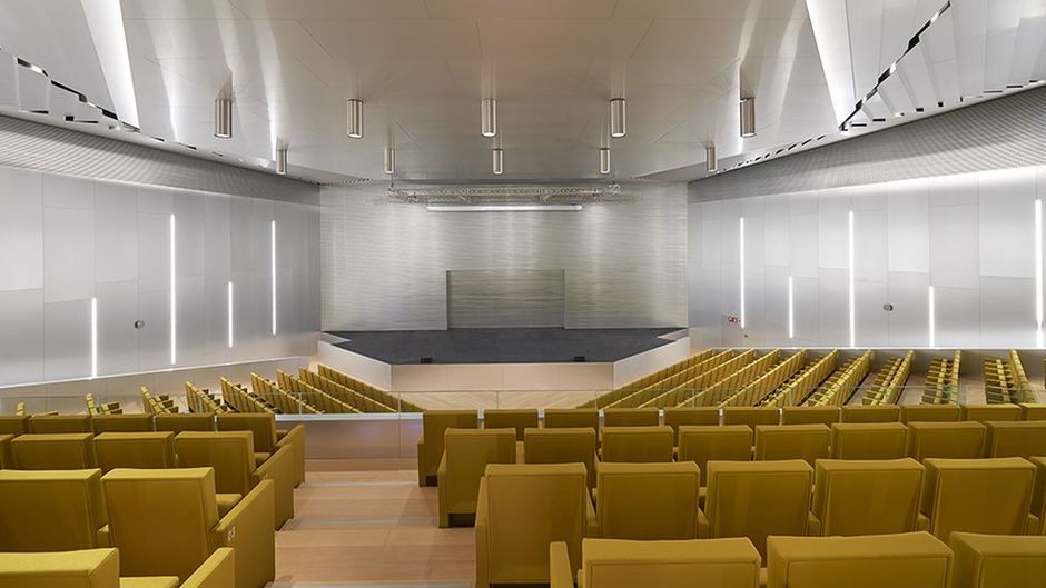 Palma Convention Center Meeting