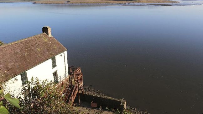 Laugharne, Wales Hotels