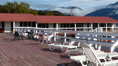 Captain's Choice Motel