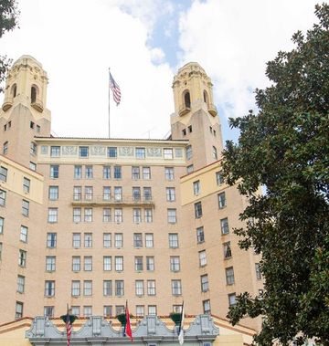 Arlington Resort Hotel & Spa