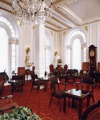 Beresford Arms Hotel & Suites