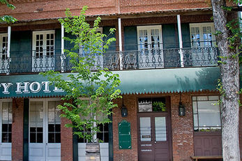 City Hotel