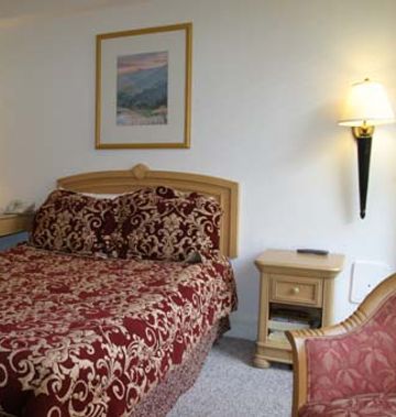 Mayflower Hotel
