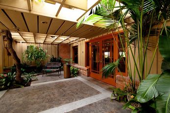 The Pierpont Inn