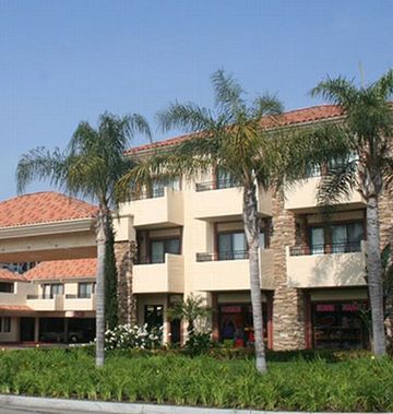 Tropicana Inn & Suites