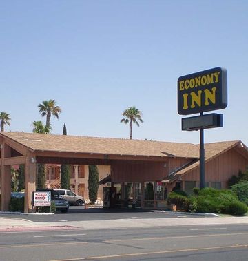 Howard Johnson by Wyndham at Barstow