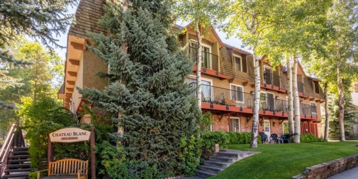 Chateau Blanc Condominiums First Class Aspen, CO Hotels GDS