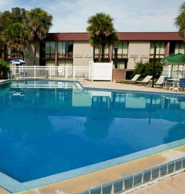 I-Drive Grand Resort & Suites