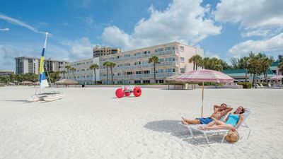 Sandcastle Resort at Lido Beach