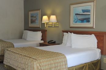 The Guest Lodge Gainesville Hotel