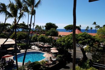 Uncle Billy's Kona Bay Hotel