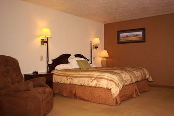 Clover Creek Inn