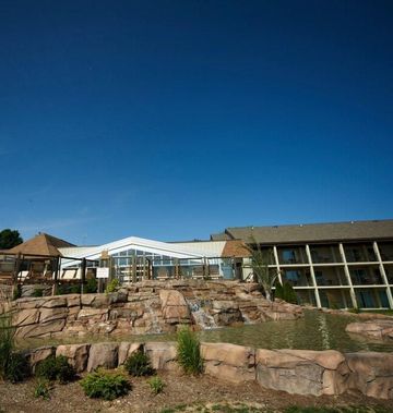 Fourwinds Lakeside Inn Marina