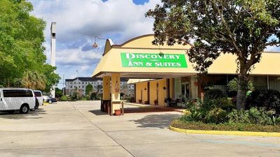 Discovery Inn & Suites Lafayette