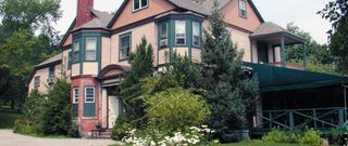 Apple Tree Inn
