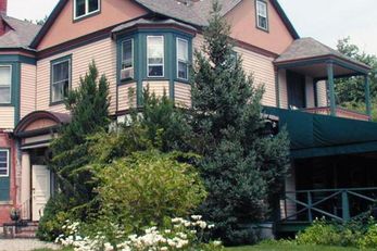 Apple Tree Inn