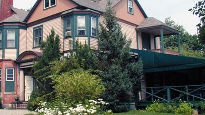 Apple Tree Inn