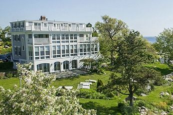 Yankee Clipper Inn
