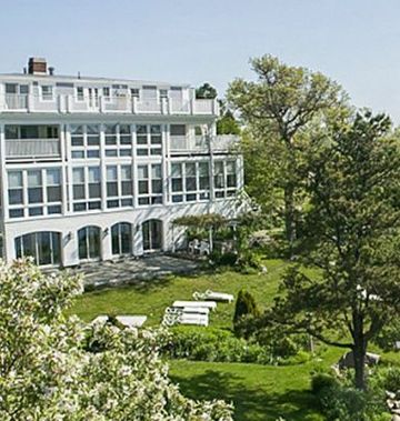 Yankee Clipper Inn