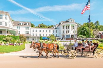 Island House Hotel