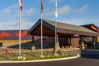 Grand Portage Lodge & Casino