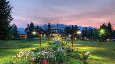 Glacier Park Lodge