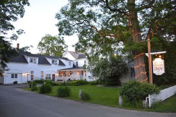 Dowds' Country Inn