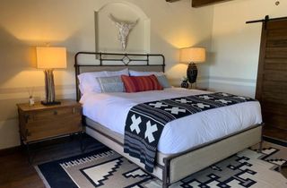 Bishop's Lodge, Auberge Collection