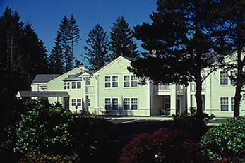 Sweetbrier Inn & Suites