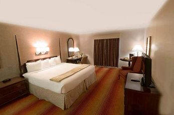 Inn at Reading Hotel & Conference Center