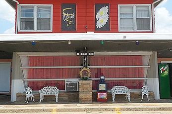 The Broadway Inn