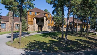 Sylvan Lake Lodge
