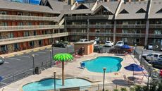 Crossroads Inn & Suites