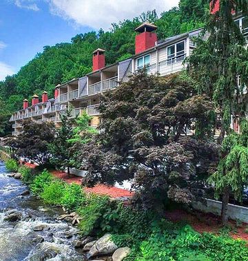 Gatlinburg River Inn