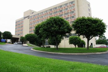 DoubleTree by Hilton Clarksville